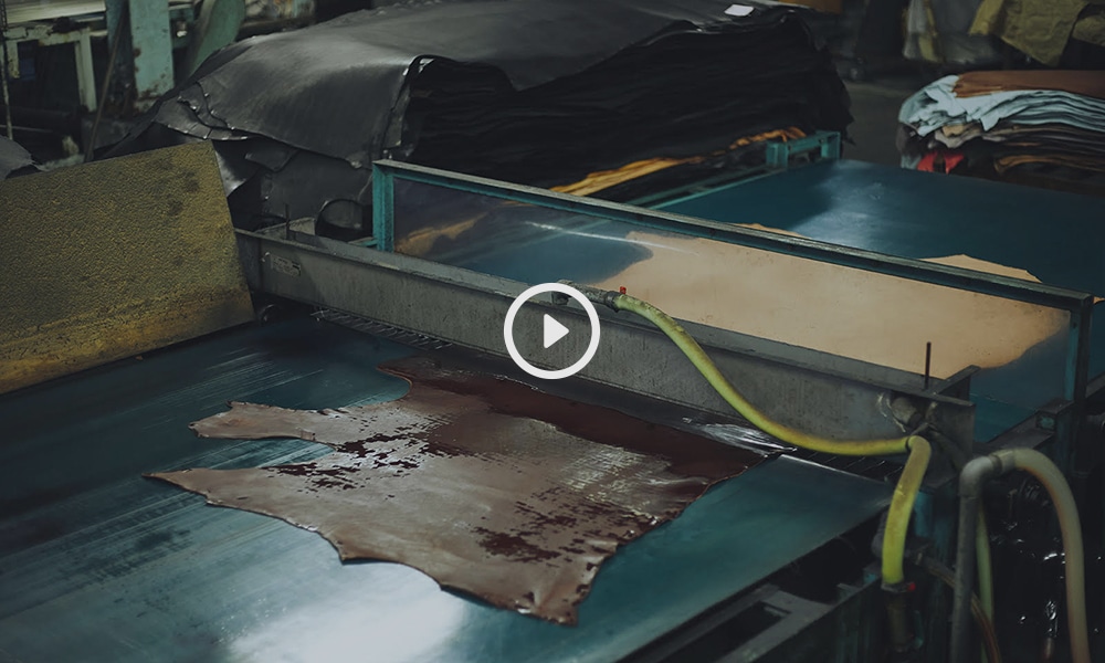 PLATEAUを支える革の物語